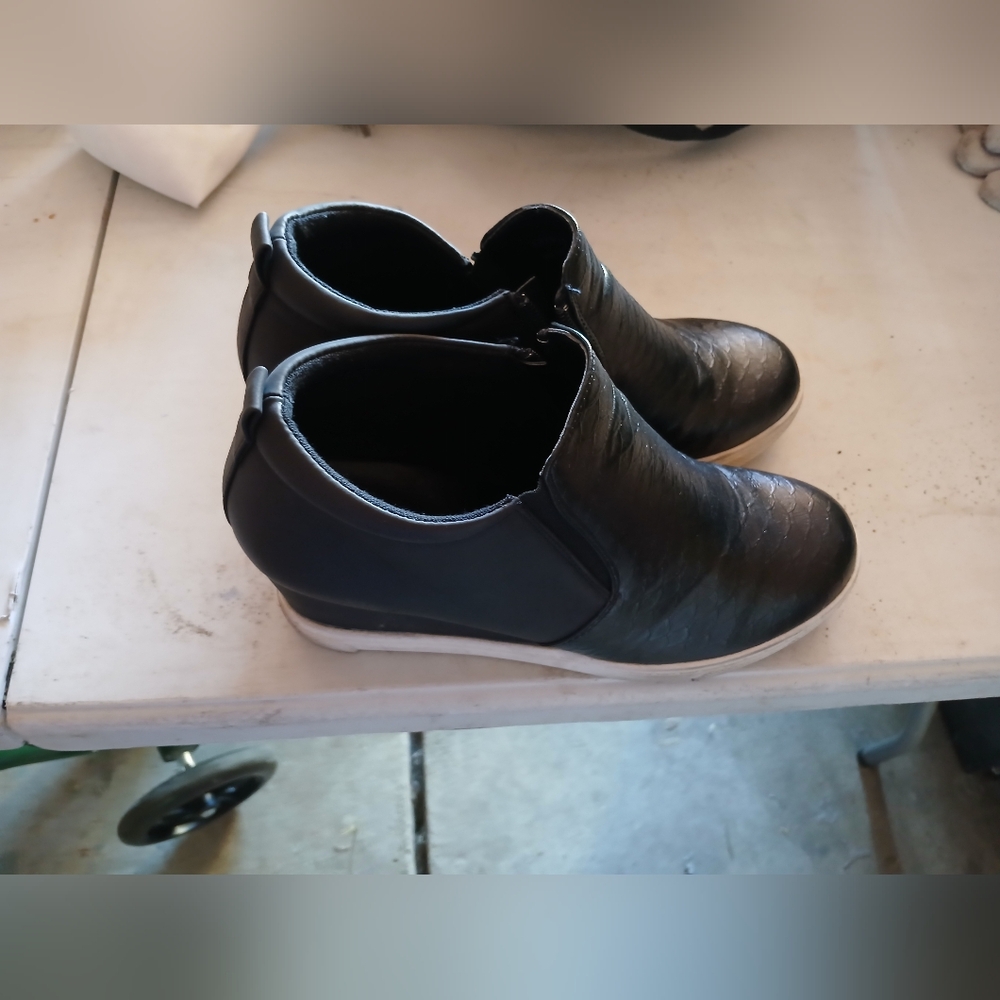 🌺🌼Stylish Black Ankle Wedge Boots